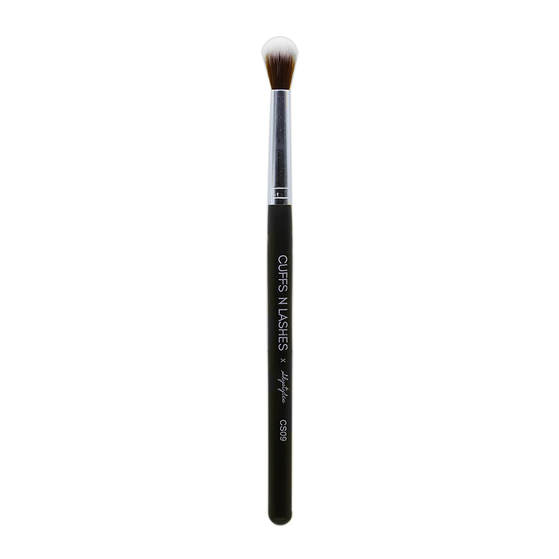 Cuffs N Lashes X Shystyles Makeup Brush - CS 09 Big Fluffy Brush