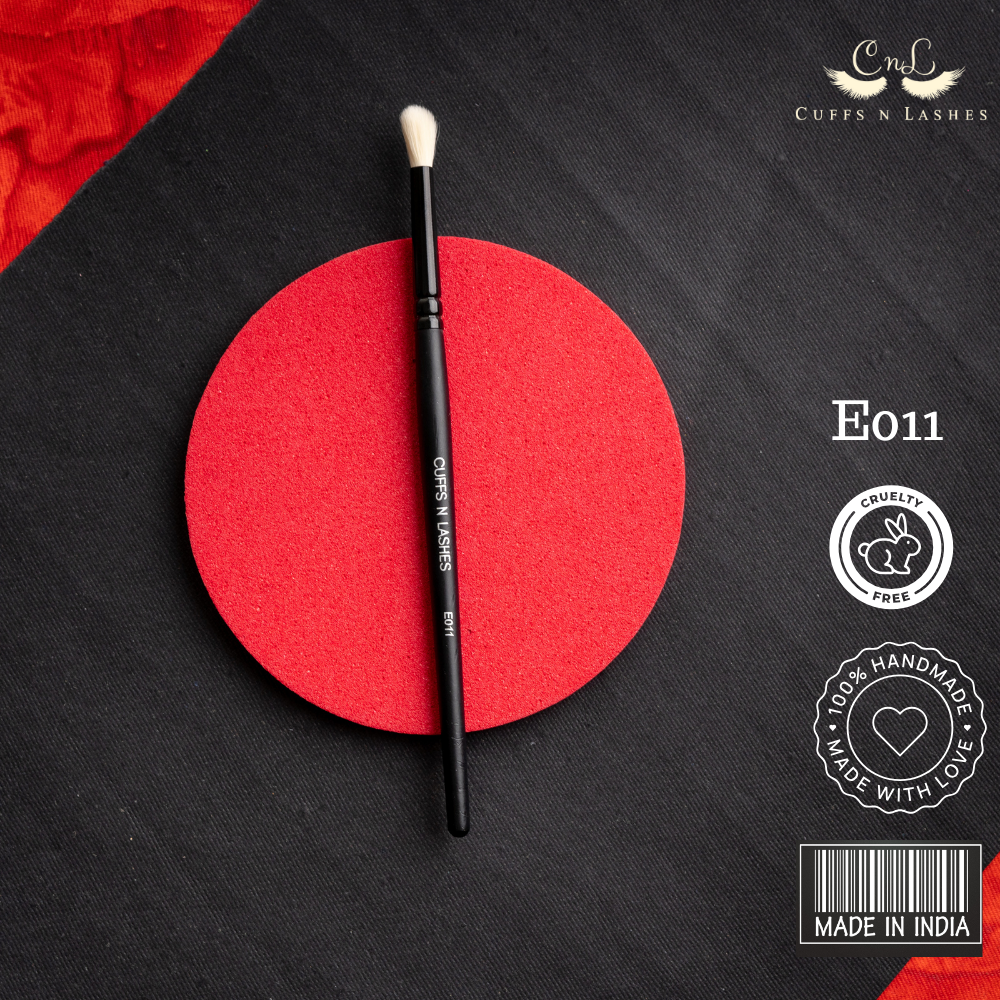 Cuffs N Lashes Makeup Brushes , E011 Small Eye Shadow Blending Brush