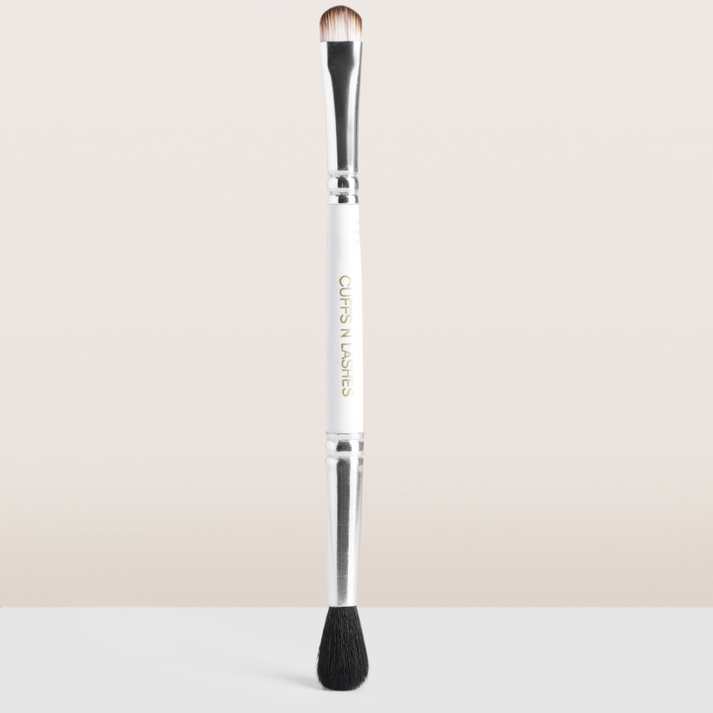 06-Double Duty Small Flat Brush & Fluppy Blending Brush
