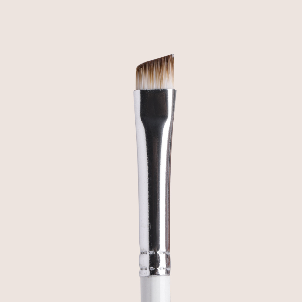 07 Dual Brush (Fine angled brow brush & Spoolie)