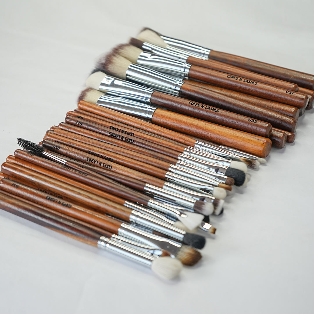 Cuffs N Lashes Brushes Set Of 44 (With Holder)