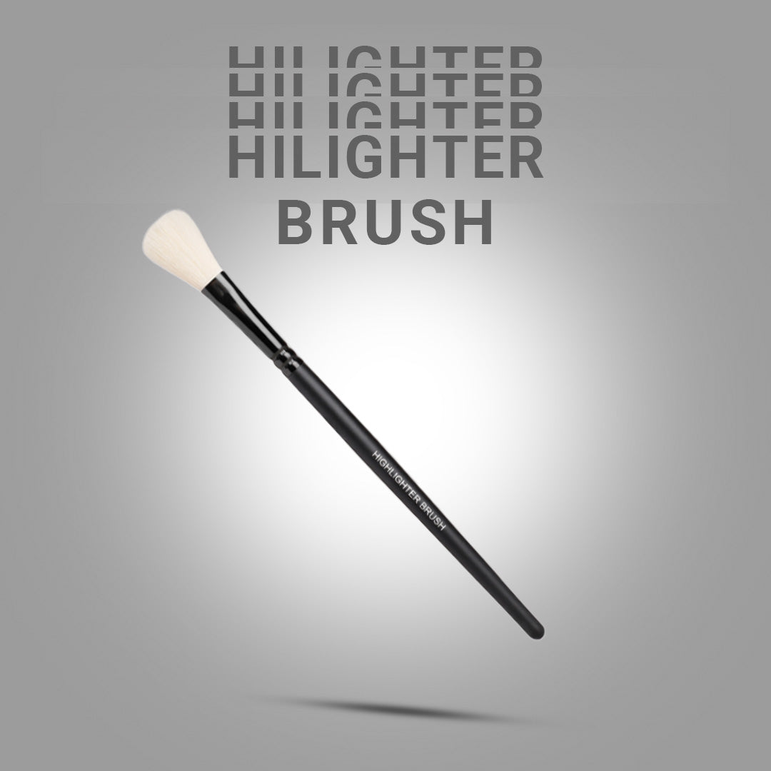 Cuffs N Lashes Makup Brush, F023 Highlighter Brush