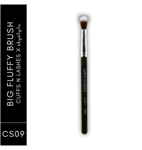 Cuffs N Lashes X Shystyles Makeup Brush - CS 09 Big Fluffy Brush